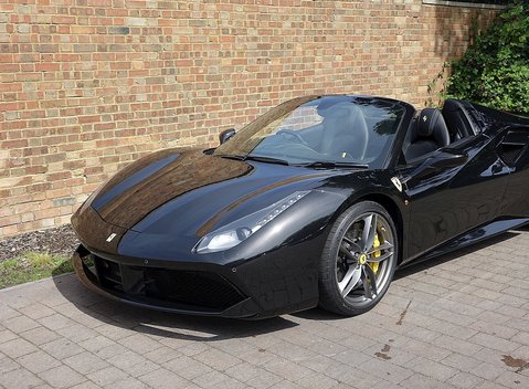 Ferrari 488 Spider 11