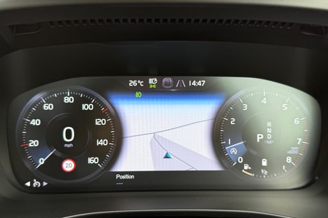 Volvo XC40 B4 INSCRIPTION MHEV 42