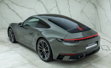 Porsche 911 Carrera 4S (992) 9