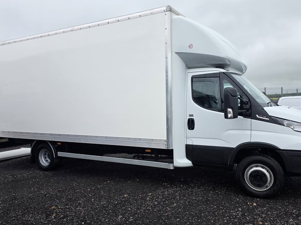 Iveco Daily DAILY 72C18 DIESEL 3.0 Business Box Van 5100 WB Hi-Matic With Tailift 6
