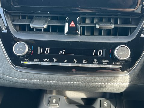 Suzuki Swace MOTION 28