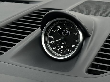 Porsche 911 CARRERA GTS PDK 57