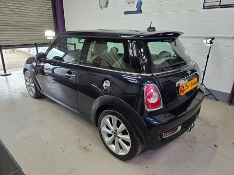 Mini Hatch 1.6 Cooper S Euro 5 (s/s) 3dr 7