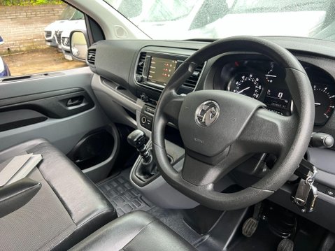 Vauxhall Vivaro 1.5 Turbo D 2700 Dynamic Panel Van 6dr Diesel Manual L1 H1 Euro 6 (s/s) (10 27