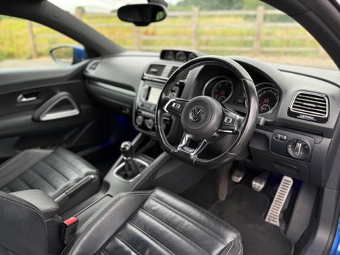 Volkswagen Scirocco 2.0 TDI BlueMotion Tech R-Line Euro 6 (s/s) 3dr 10