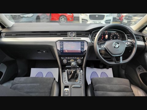 Volkswagen Passat GT TSI EVO 9