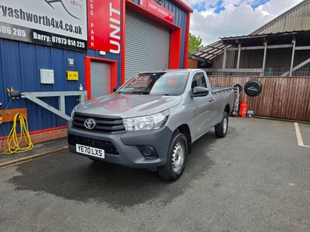 Toyota Hilux ACTIVE 4WD D-4D S/C