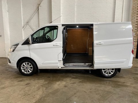 Ford Transit Custom 300 LIMITED P/V ECOBLUE L1H1 8
