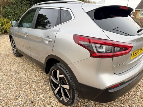 Nissan Qashqai 1.6 dCi Tekna Euro 6 (s/s) 5dr 11