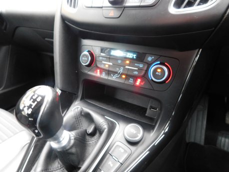 Ford Focus TITANIUM X 2.0 TDCI Estate 5dr 17