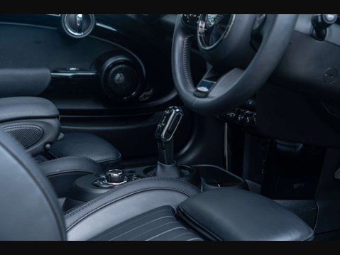 Mini Hatch 2.0 John Cooper Works Auto 3dr 17