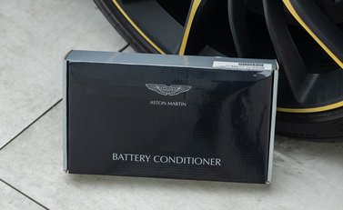 Aston Martin Vanquish ZAGATO 40