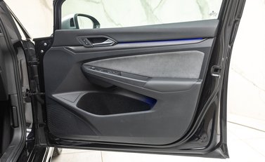 Volkswagen Golf R TSI 4MOTION 31