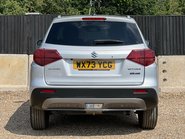 Suzuki Vitara SZ-T 8