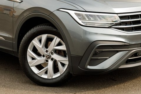 Volkswagen Tiguan Allspace LIFE TSI DSG 11