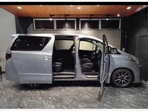 Toyota Alphard 2.4 GS, G Sport by Gazoo Racing 6