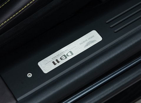 Aston Martin DB11 V8 23