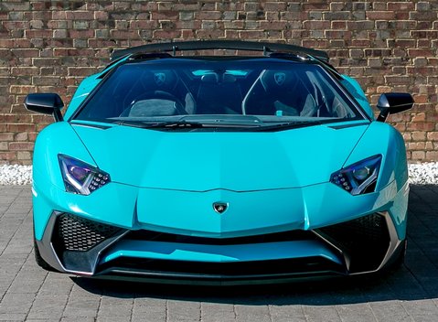 Lamborghini Aventador SV LP750-4 Roadster 4