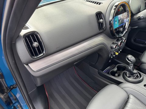 Mini Countryman COOPER S E ALL4 EXCLUSIVE 23