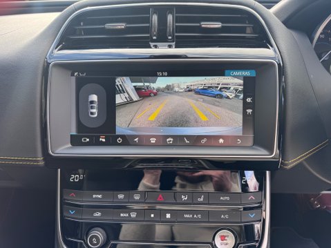 Jaguar XE SPORT 23