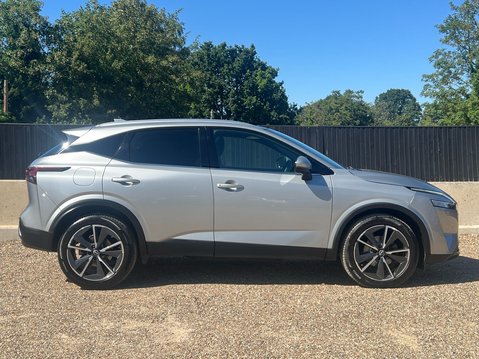 Nissan Qashqai DIG-T TEKNA DCT MHEV 5
