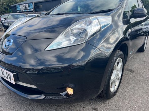 Nissan LEAF 30kWh Acenta Auto 5dr 10