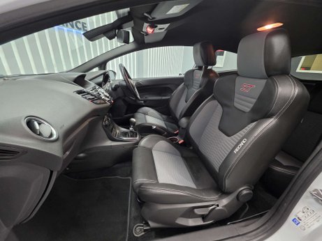 Ford Fiesta 1.6T EcoBoost ST-3 Hatchback 3dr Petrol Manual Euro 6 (182 ps) 5