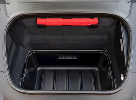 Porsche 911 (992) Carrera S 30