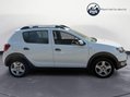 Dacia Sandero Stepway 0.9 TCe Laureate Euro 5 5dr 8