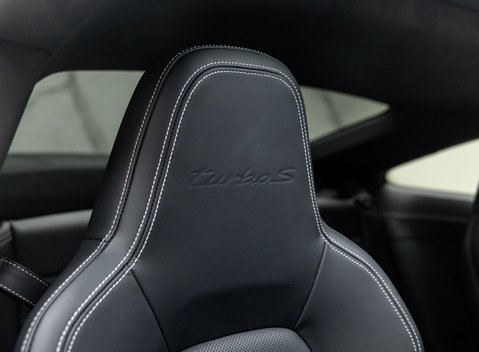 Porsche 911 Turbo S (992) 15