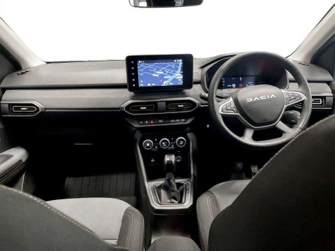 Dacia Jogger 1.6 Hybrid EXTREME MPV 5dr Petrol Hybrid Auto Euro 6 (s/s) (140 ps) 19