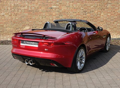 Jaguar F-Type V6 S Convertible 15