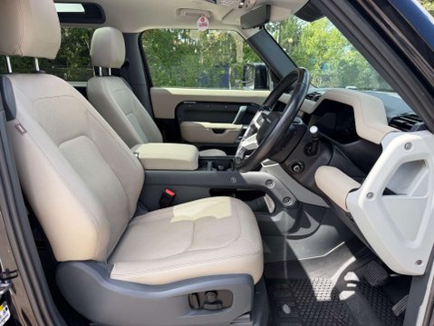 Land Rover Defender 3.0 Defender 90 XS Edition MHEV Auto 4WD 3dr 21