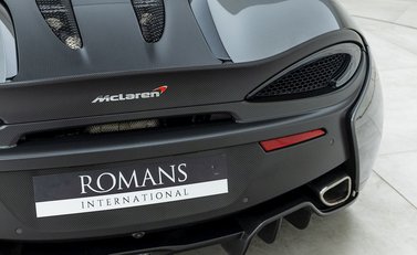 McLaren 570S Spider 33