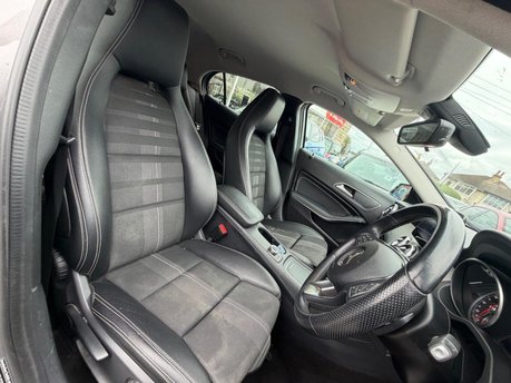 Mercedes-Benz GLA GLA 180 URBAN EDITION 15