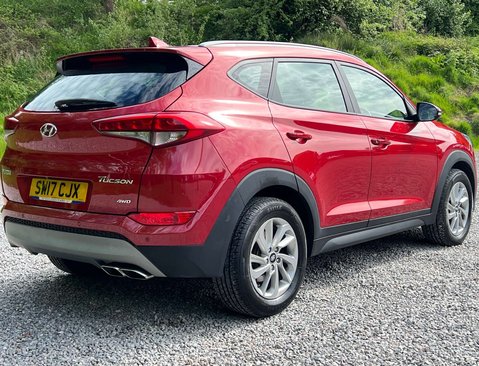 Hyundai TUCSON 2.0 Tucson SE Nav CRDi Auto 4WD 5dr 5