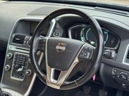 Volvo XC60 2.4 XC60 SE Luxury Nav D5 AWD 4WD 5dr 33