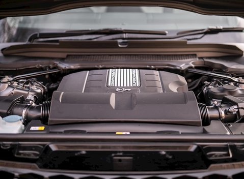 Land Rover Range Rover Sport SVR 28