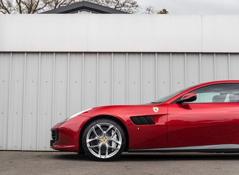 Ferrari GTC4 Lusso T 30