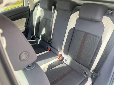 Volkswagen Polo 1.0 Polo Beats TSi Semi-Auto 5dr 37