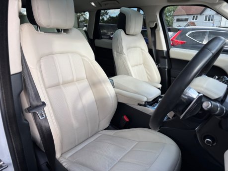 Land Rover Range Rover Sport 3.0 D300 MHEV HSE Silver SUV 5dr Diesel Auto 4WD Euro 6 (s/s) (300 ps) 18