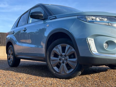 Suzuki Vitara SZ-T BOOSTERJET MHEV 14