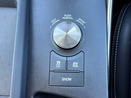 Lexus Is 2.5 IS 300h Advance CVT 4dr 45