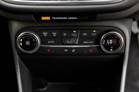 Ford Fiesta TITANIUM X 33