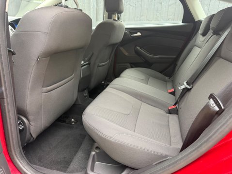 Ford Focus 1.0T EcoBoost Titanium Hatchback 5dr Petrol Manual Euro 5 (s/s) (125 ps) 30