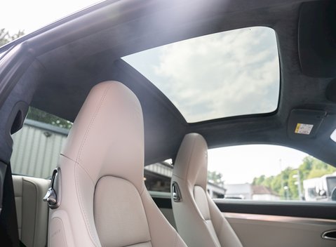 Porsche 911 (991.2) Carrera 20