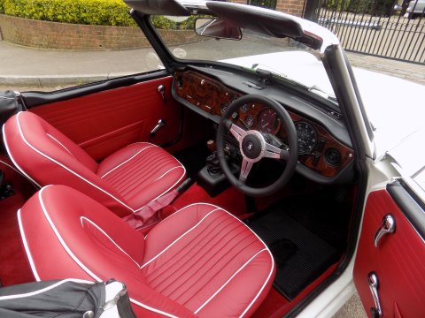 Triumph TR5 Sports 13