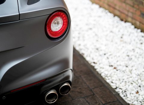 Ferrari F12 Berlinetta 10