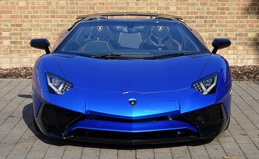 Lamborghini Aventador SV Roadster 29