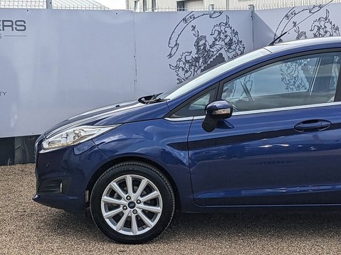 Ford Fiesta TITANIUM 5